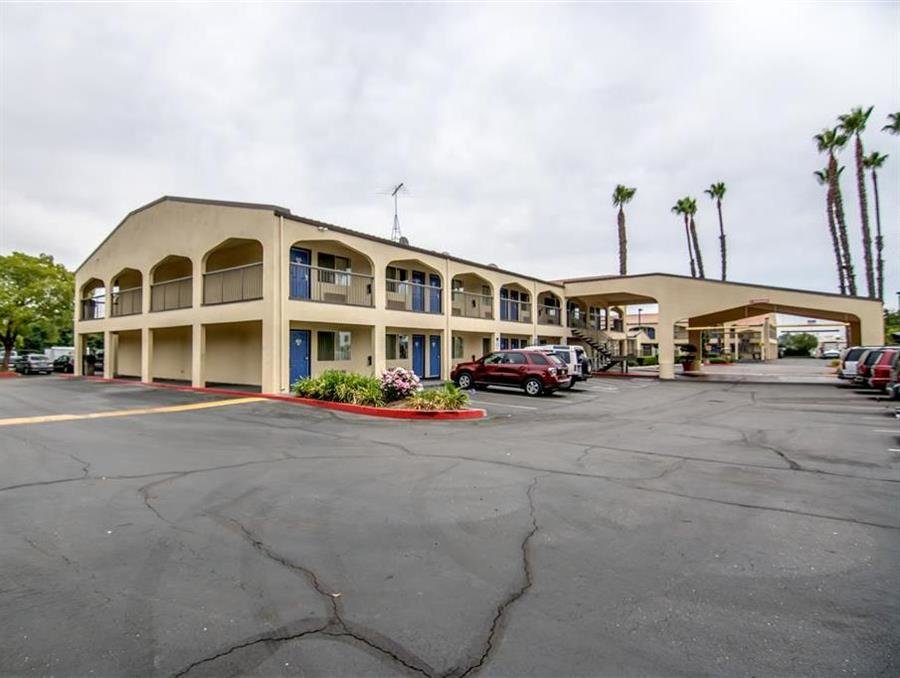 Номер Standard Motel 6-Lodi, CA