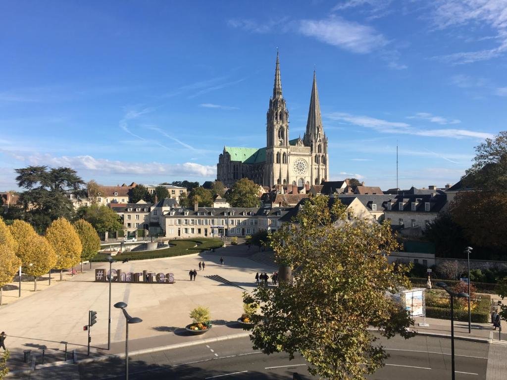 Двухместный номер Comfort Hôtel Le Boeuf Couronné Chartres - Logis Hotels