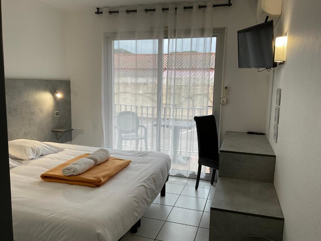 Standard Double room with balcony Acapella Hotel, Appartements