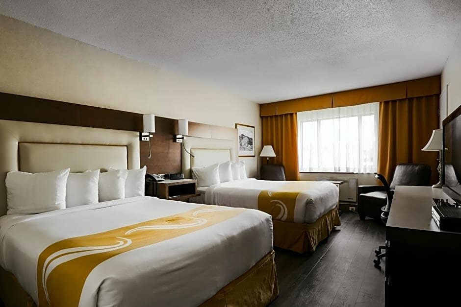 Executive Vierer Zimmer Quality Inn & Suites
