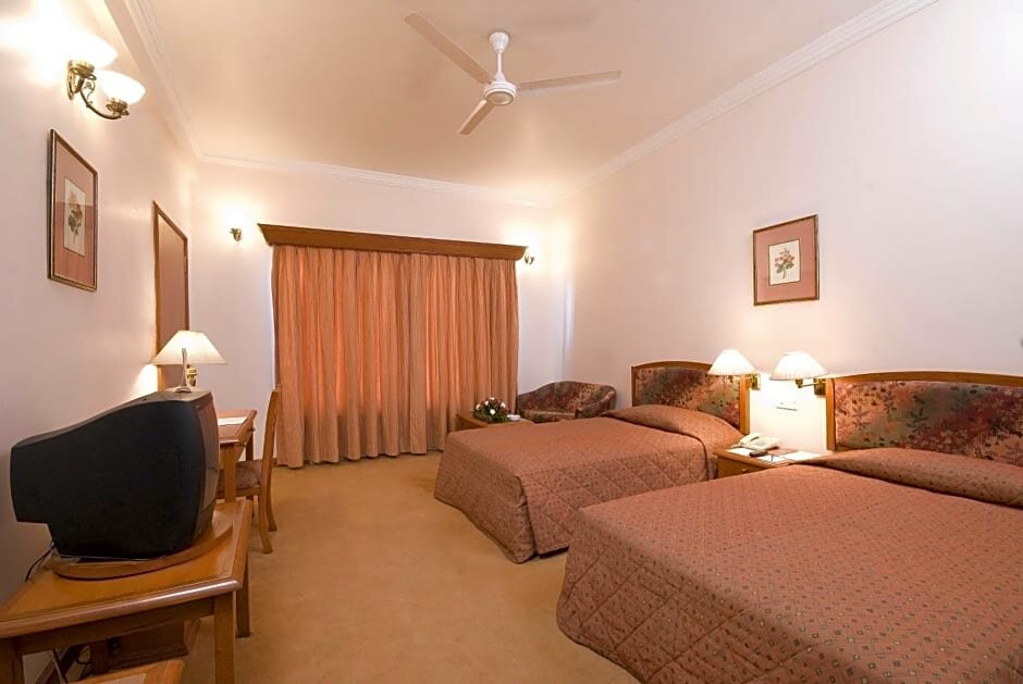 Двухместный номер Deluxe Hotel Express Residency-Jamnagar