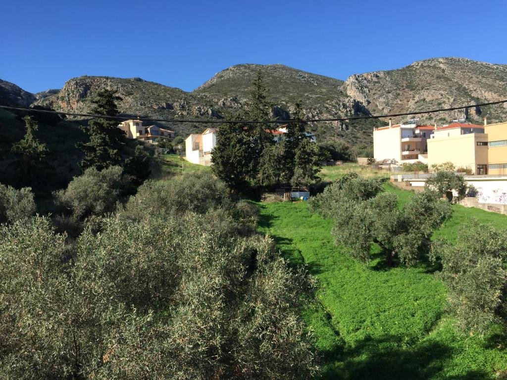 Standard Double room with mountain view Monemvasia Green Apartments