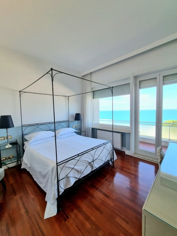 Standard Double room with partial sea view Grand Hotel Passetto