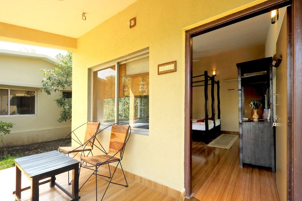 Deluxe Double Cottage with balcony Gir Birding Lodge