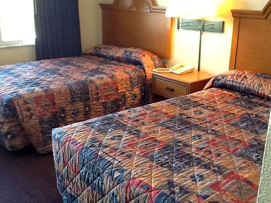 Standard room America's Best Inn & Suites Fort Lauderdale North