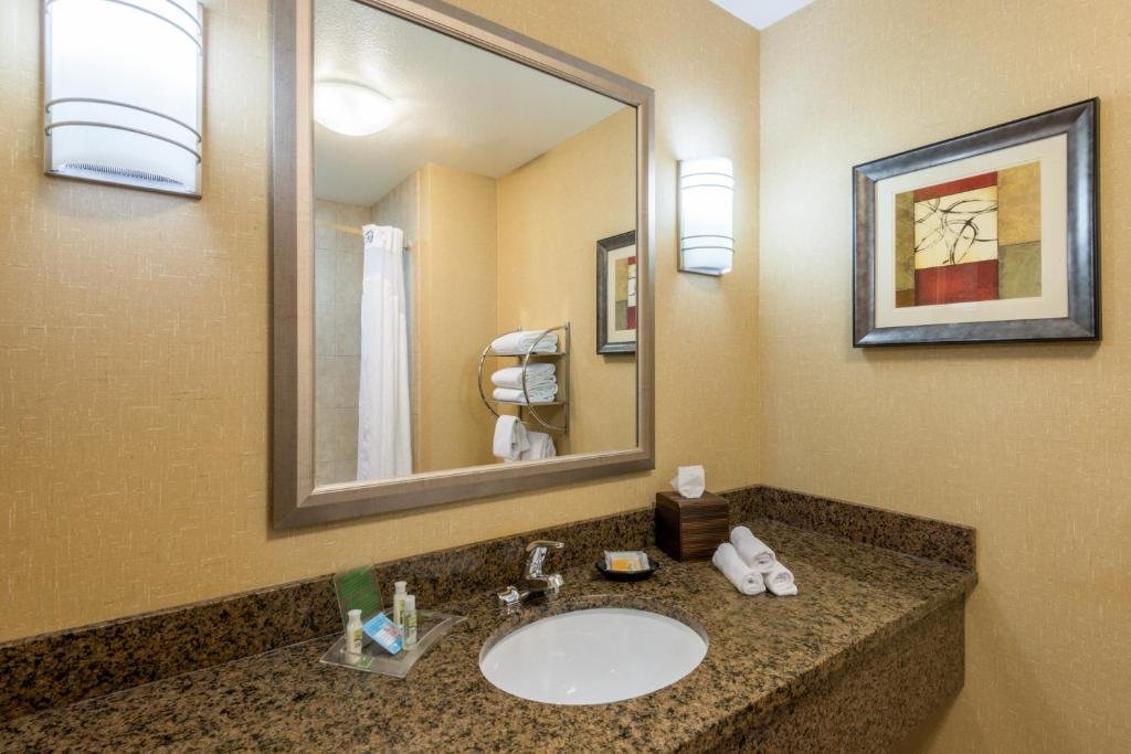 Suite Holiday Inn Hotel & Suites Grand Junction-Airport, an IHG Hotel