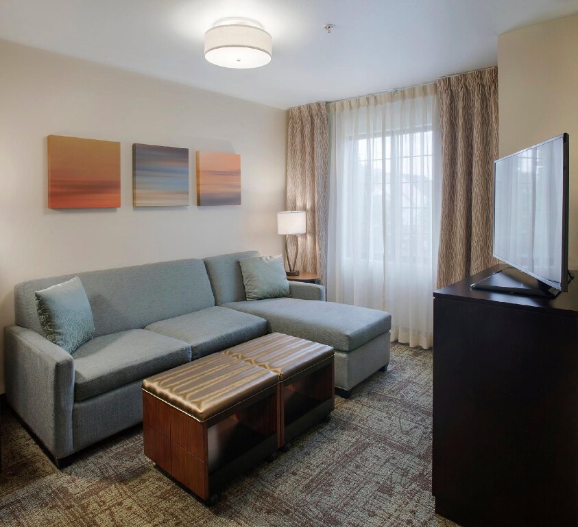 Двухместный люкс c 1 комнатой Staybridge Suites Fayetteville, an IHG Hotel