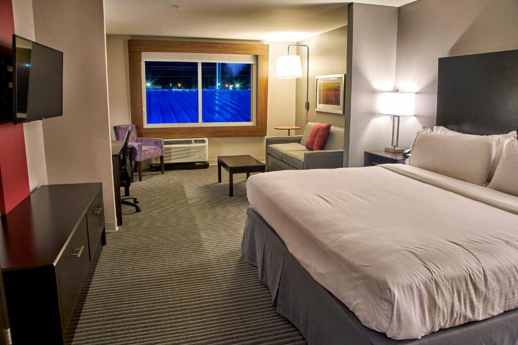 Suite Holiday Inn Express & Suites Tulsa NE - Claremore, an IHG Hotel