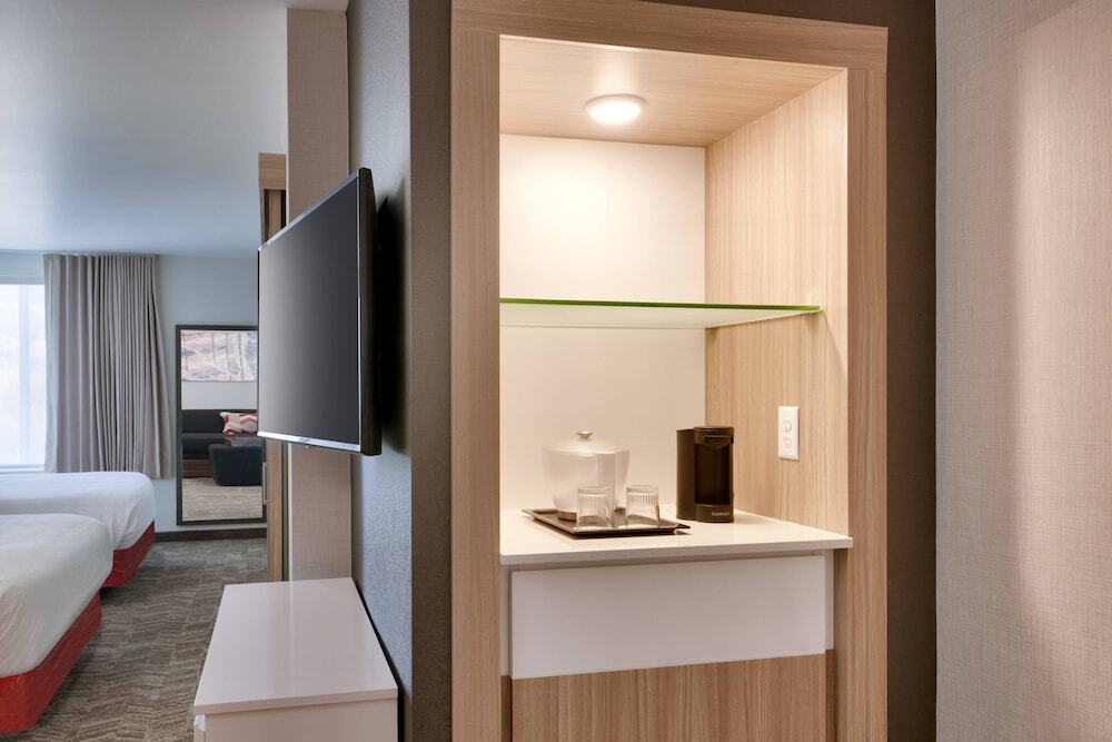 Четырёхместный люкс SpringHill Suites by Marriott Salt Lake City Sugar House