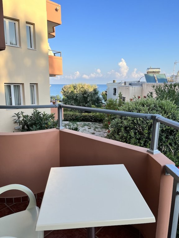 Superior Doppel Zimmer mit Balkon und mit eingeschränktem Meerblick Iolkos Hotel Apartments