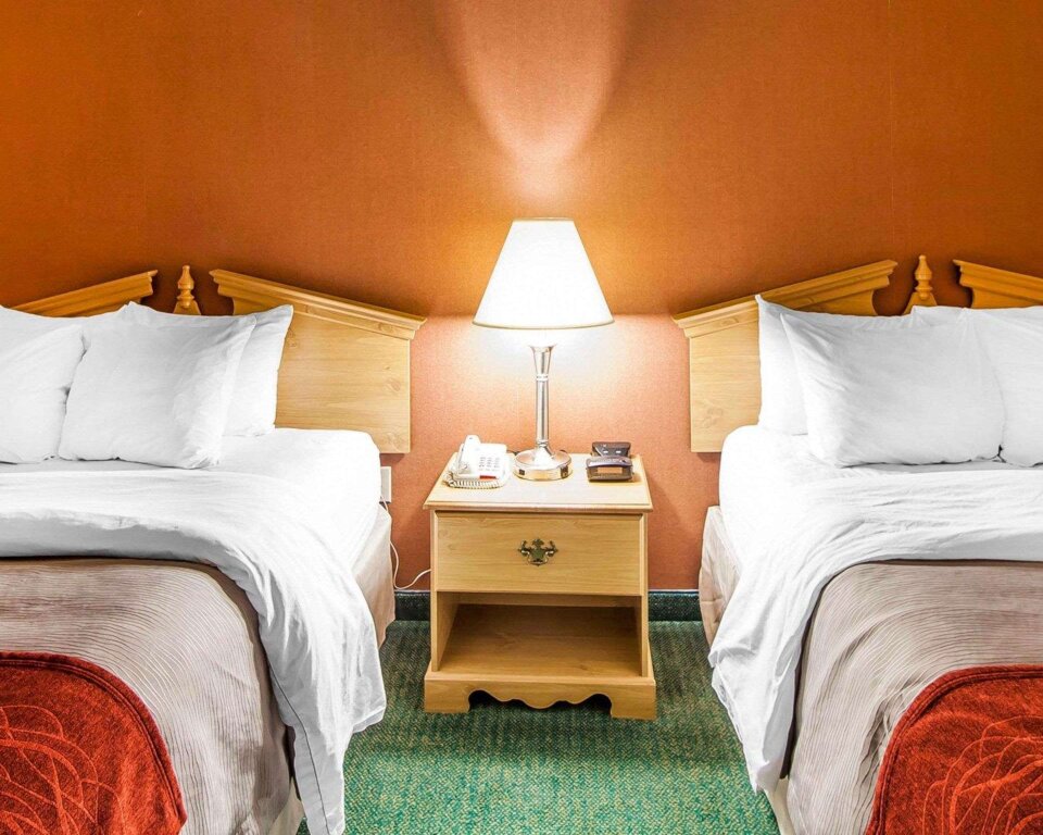 Standard Vierer Zimmer Econo Lodge