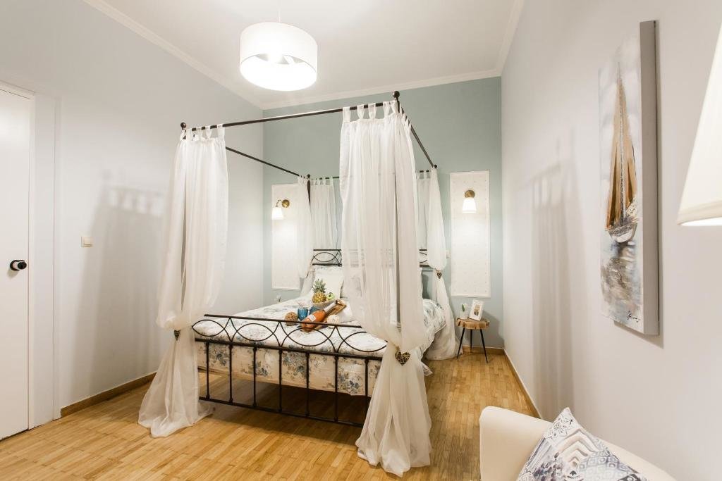 Standard room Syntagma private sweet safe double rooms in apartment