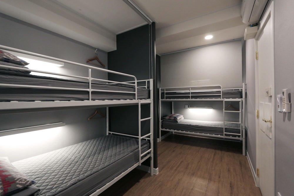 Кровать в общем номере (мужской номер) Blueboat Hostel Haeundae