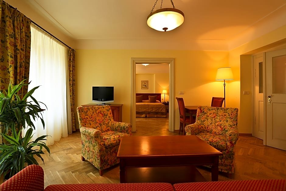 Полулюкс Standard Appia Hotel Residences