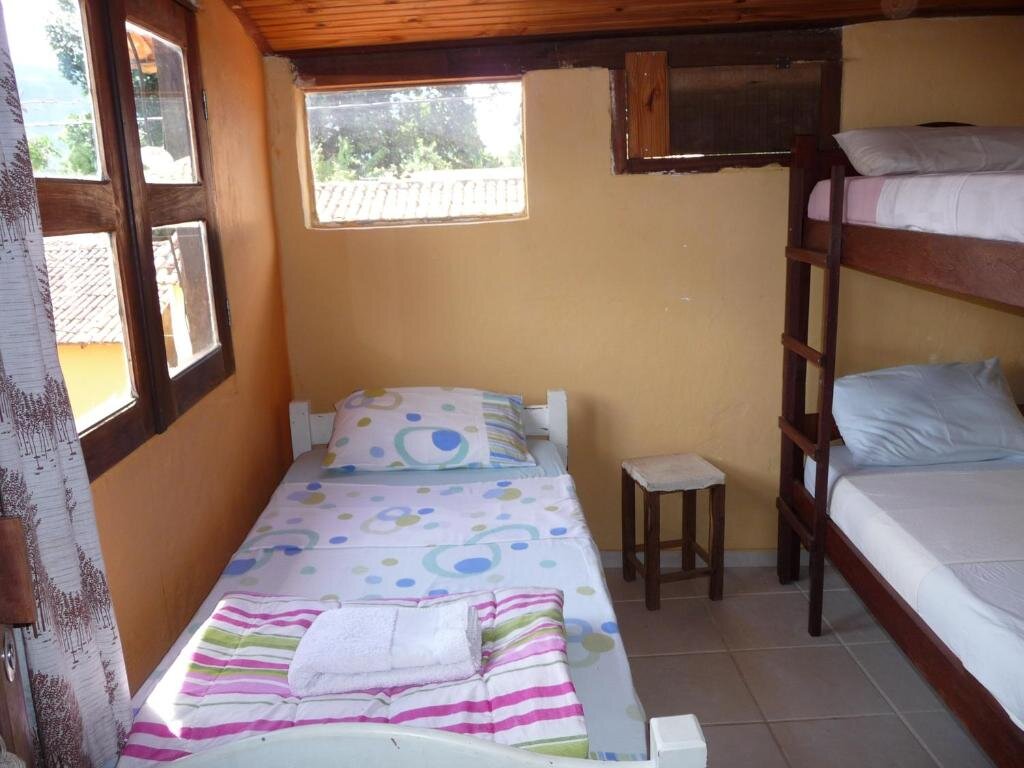 Кровать в общем номере (женский номер) Pousada Casa de Nomades