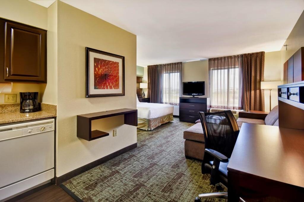 Andere Staybridge Suites Middleton/Madison-West, an IHG Hotel