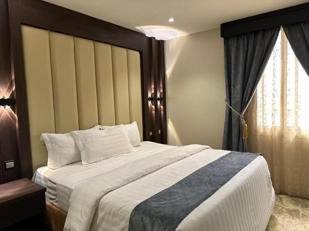 Deluxe Zimmer Makarim Palm Hotel