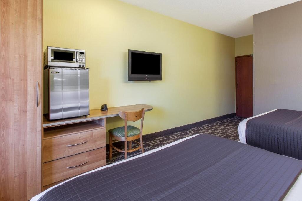 Двухместный номер Standard Microtel Inn & Suites by Wyndham Johnstown