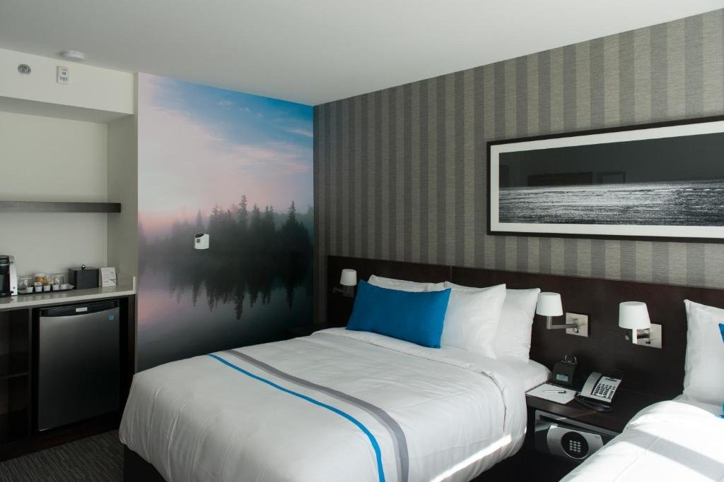 Номер Standard The Grand Winnipeg Airport Hotel by Lakeview