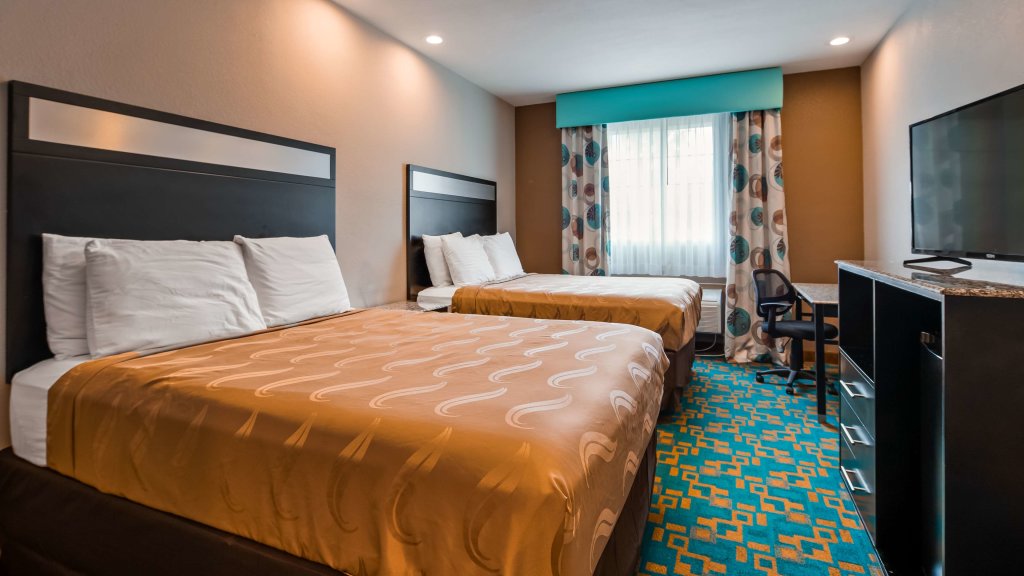 Двухместный номер Standard SureStay Hotel by Best Western Brownsville