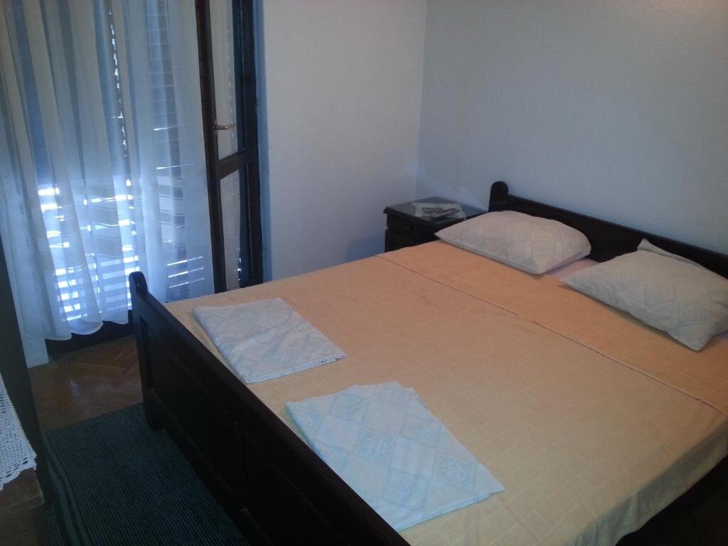 Standard Double room with balcony and with sea view Apartments Kovačević