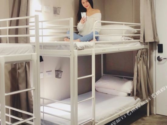 Standard quadruple chambre Su Taichung Hostel - Self-service Lodge