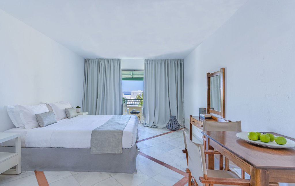 Номер Comfort Knossos Beach Bungalows Suites Resort & Spa