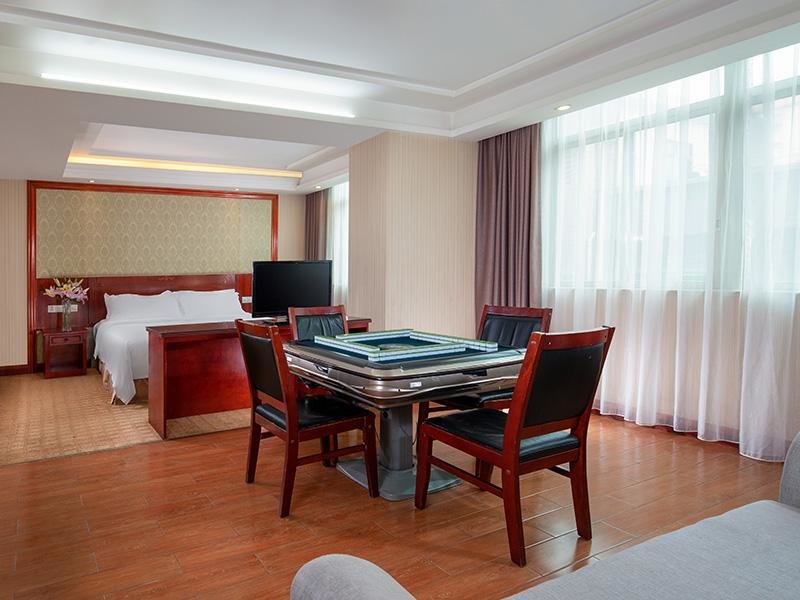 Люкс Vienna Hotel Dongguan Songshan Lake