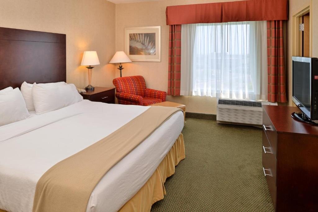 Suite Holiday Inn Express & Suites - Ocean City, an IHG Hotel