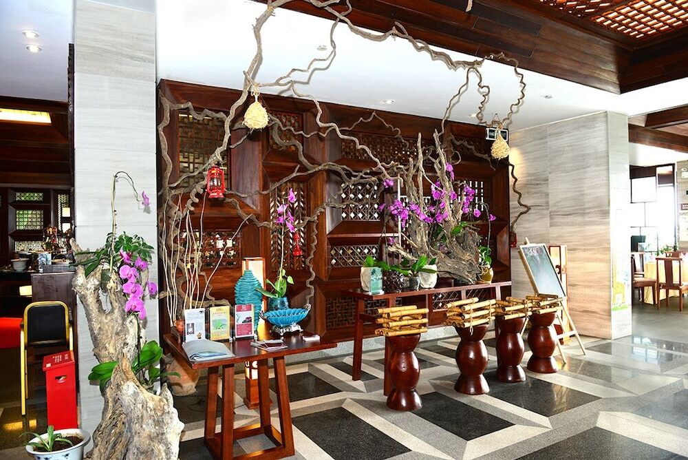 Earthly Paradise Bird Nest Resort 5* Sanya, Hainan, China. Book hotel ...