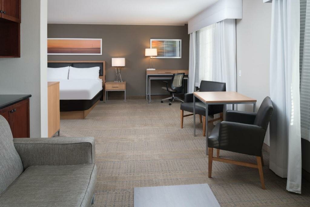 Suite Holiday Inn Spokane Airport, an IHG Hotel