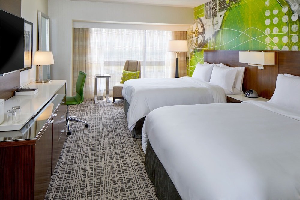 Standard Vierer Zimmer mit Stadtblick Renaissance Nashville Hotel