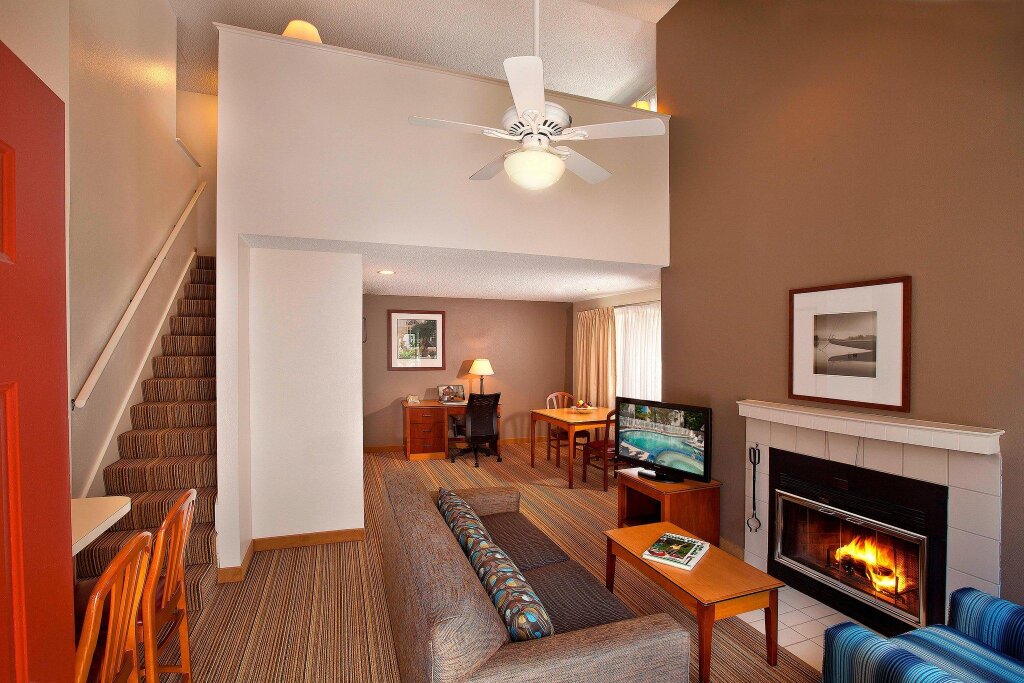 Suite 1 camera da letto attico Residence Inn by Marriott Lake Oswego