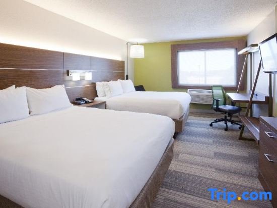Люкс Holiday Inn Express Hotel & Suites Minneapolis-Golden Valley, an IHG Hotel