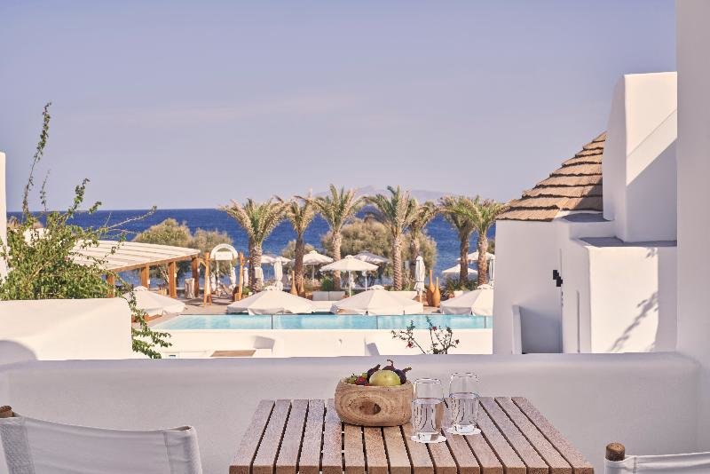 Номер Standard с балконом Nikki Beach Resort & Spa Santorini