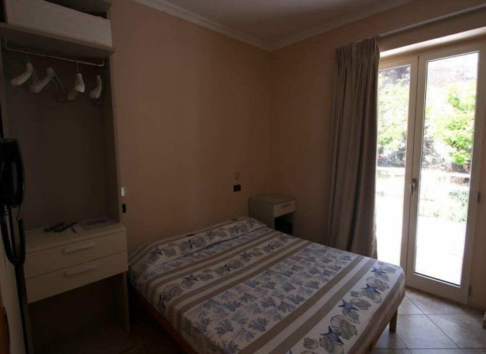 Standard Doppel Zimmer mit Balkon Micro Hotel Rossana