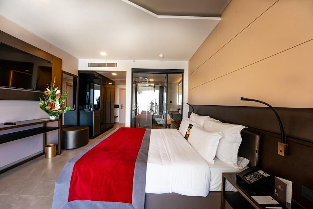 Camera doppia Standard 1 camera da letto con balcone e con vista sul giardino King Fahd Palace Hotel