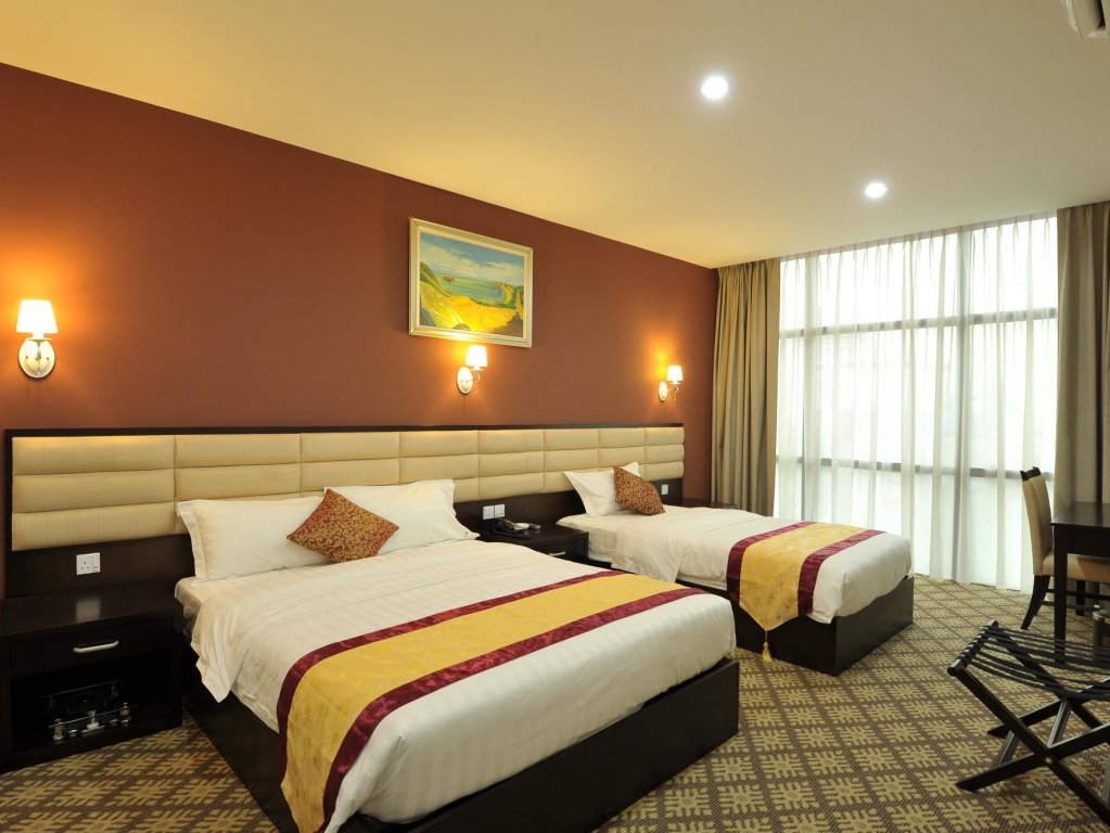 Трёхместный номер Superior Hallmark Regency Hotel - Johor Bahru