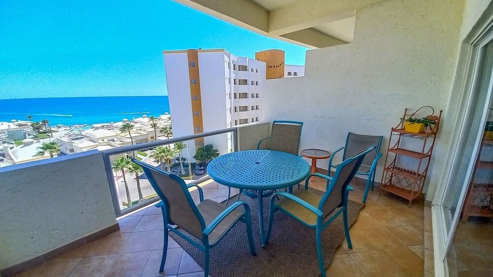 Camera Standard Beautiful 1½ Bedroom Condo on the Sea of Cortez at Las Palmas Resort BN-503A 2 Condo by RedAwning