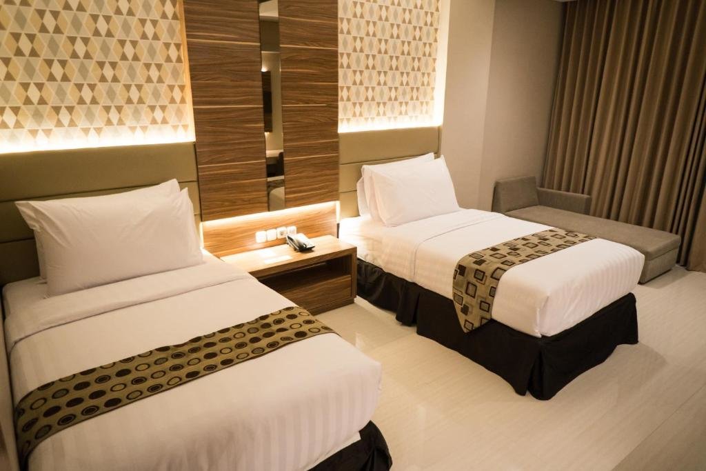 Deluxe Double room Novena Hotel Bandung