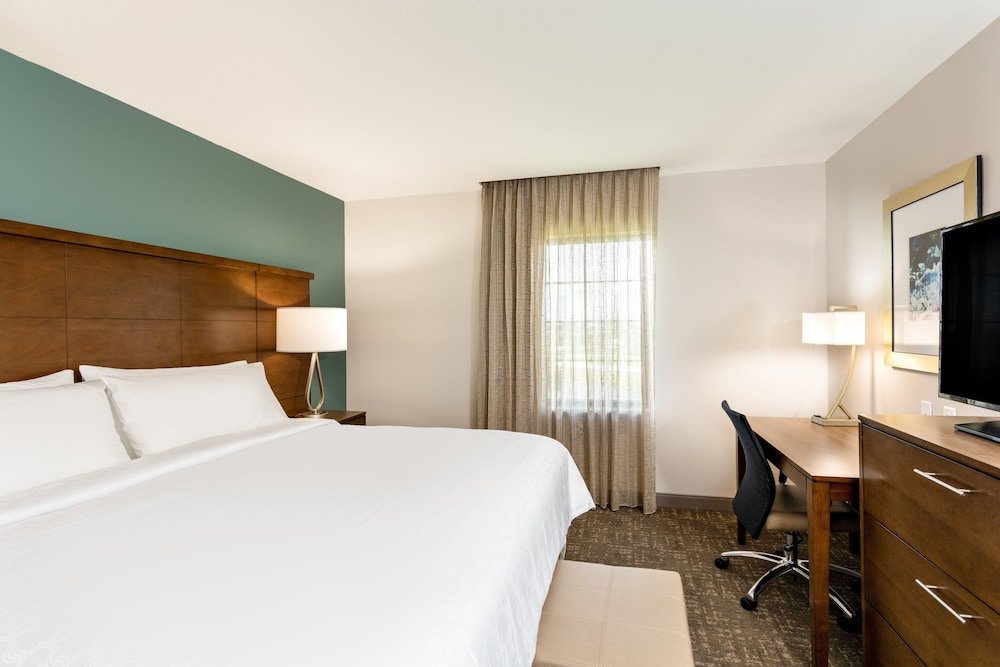 Люкс c 1 комнатой Staybridge Suites - Fort Lauderdale Airport - West, an IHG Hotel