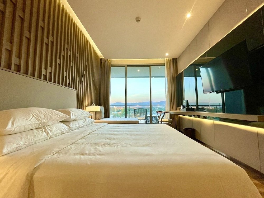 Deluxe Double room with balcony and with mountain view Symphony of The Sea