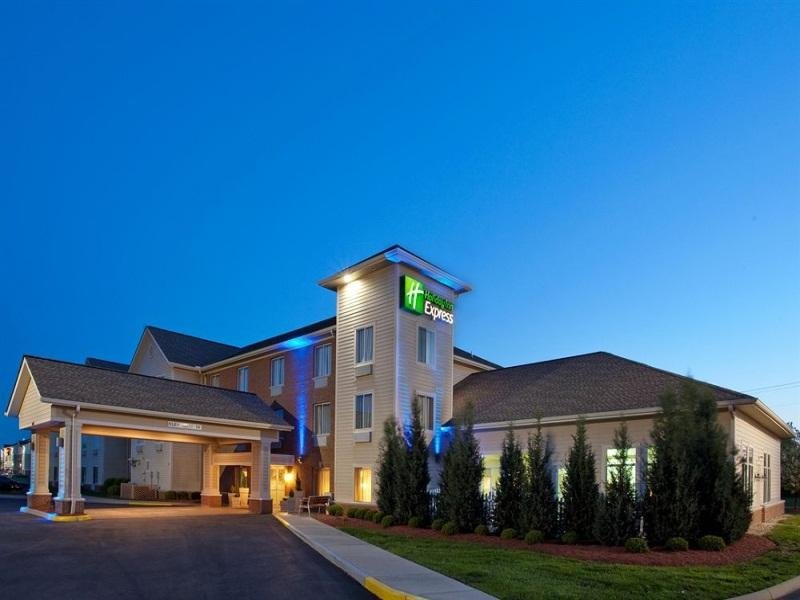Andere Holiday Inn Express Hotel & Suites Columbus, an IHG Hotel