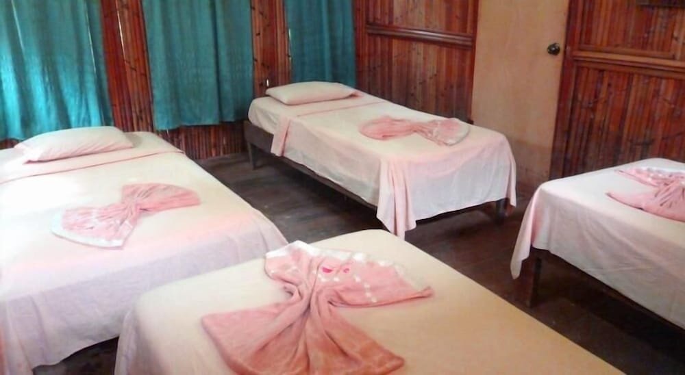 Standard Vierer Zimmer mit Balkon Amazon Yanayacu Lodge