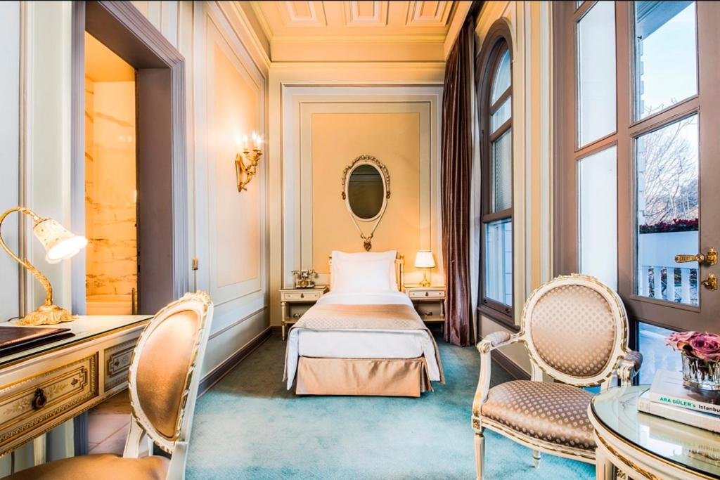 Doppel Zimmer mit Balkon Bosphorus Palace Hotel