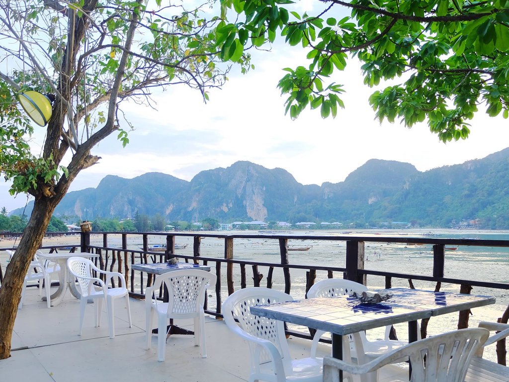 Superior Zimmer mit Balkon und mit Meerblick Phi Phi Cozy Seafront Resort