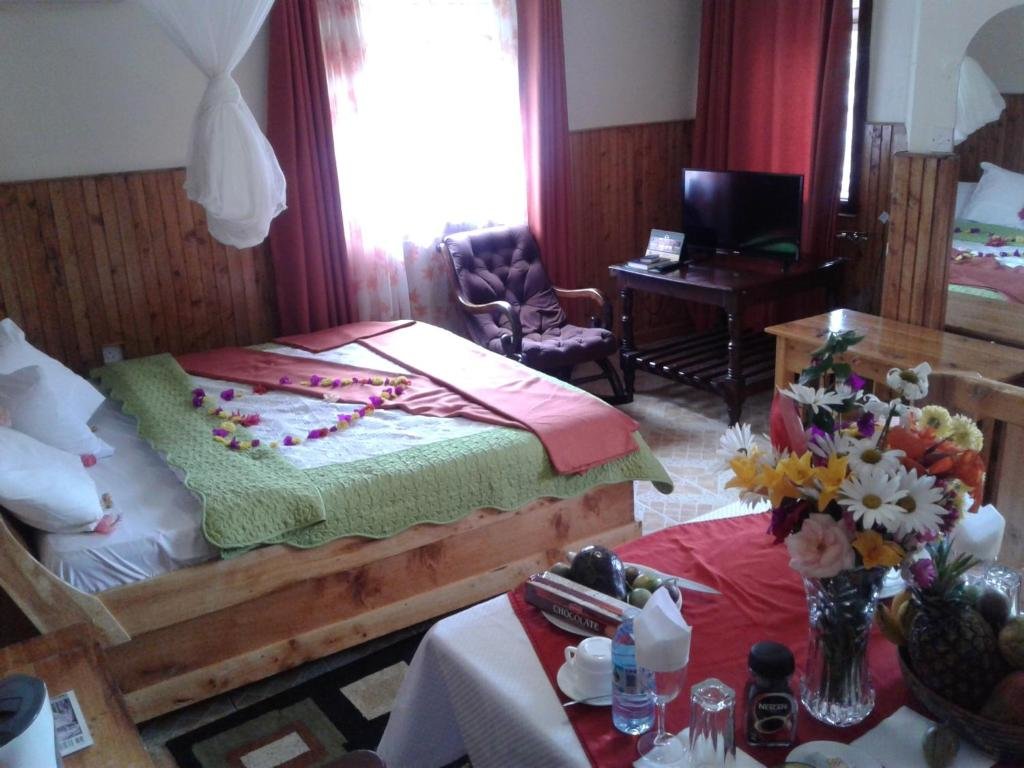 Standard double chambre Bunyonyi Safaris Resort