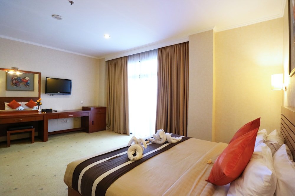 Deluxe room with balcony Bali Paradise City Hotel