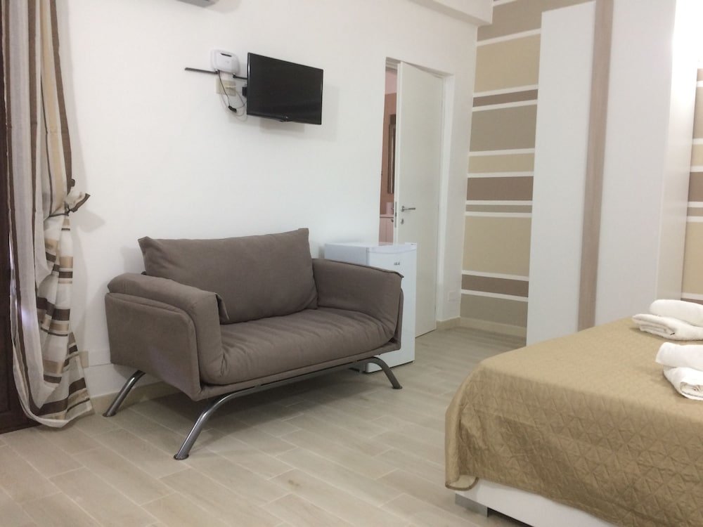 1 Bedroom Comfort Double room IN CENTRO ROOMS Vicino Cefalù SELF-CHEK-IN