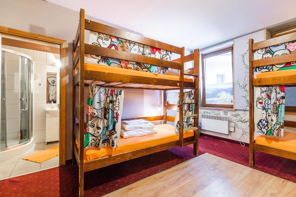 Bed in Dorm Top Hostel Pokoje Gościnne